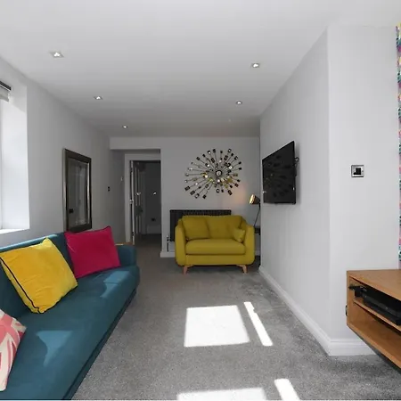 公寓 - 4 Double Bedrooms -harrogate 哈罗盖特