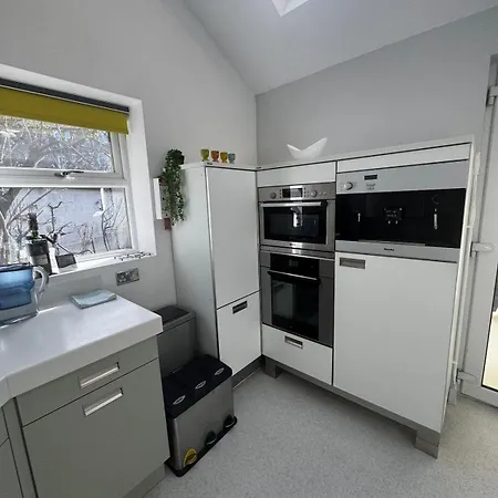 - 4 Double Bedrooms -harrogate